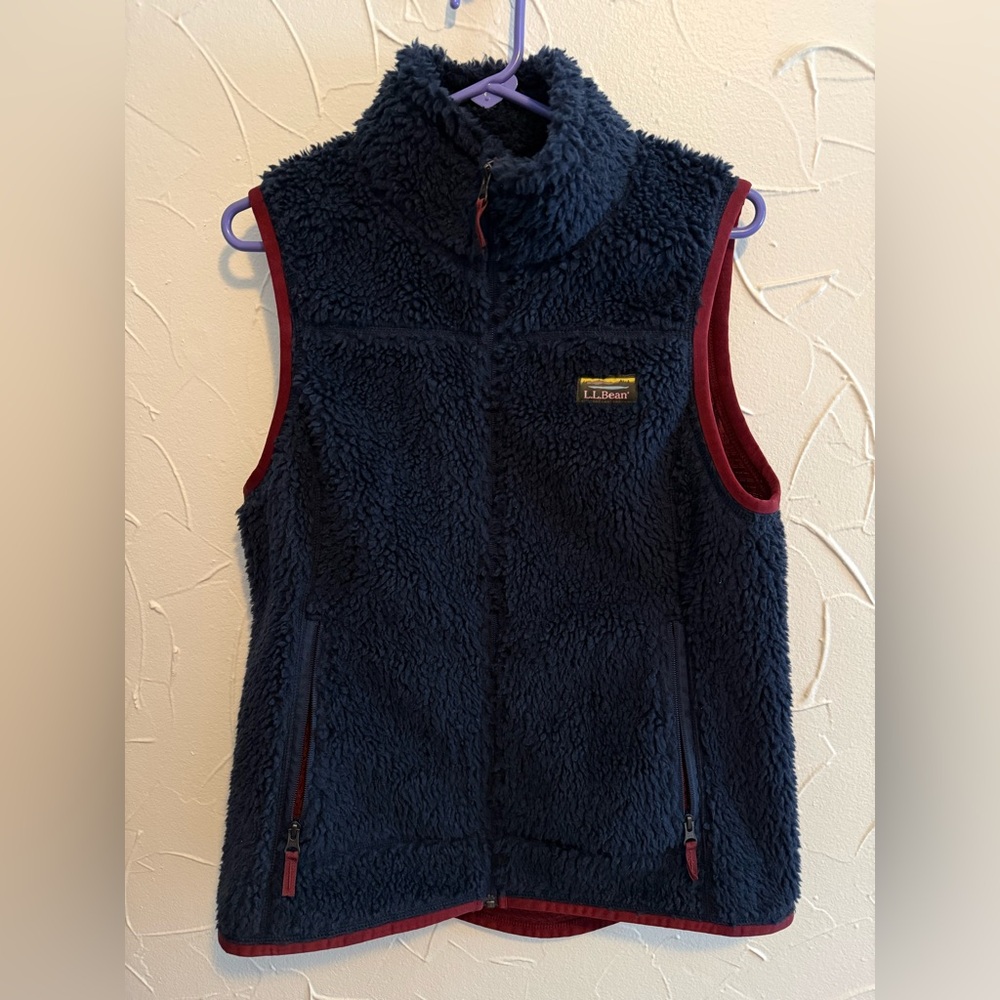 L.L. Bean Women’s mountain pile sherpa fleece vest